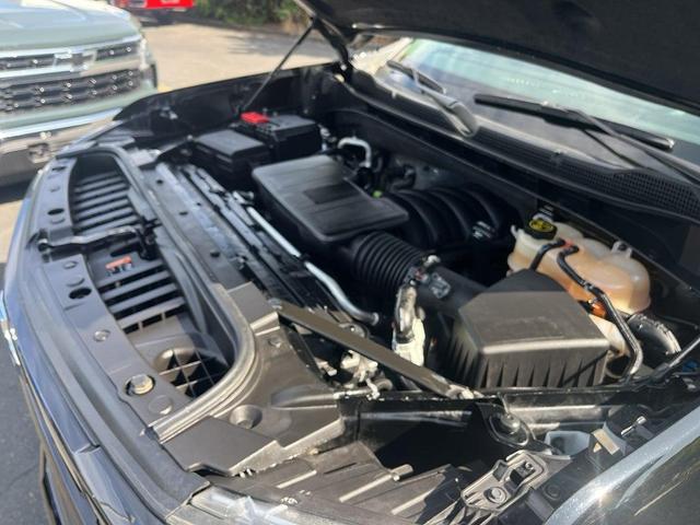 Photo of 2022 Black Chevrolet Silverado 1500