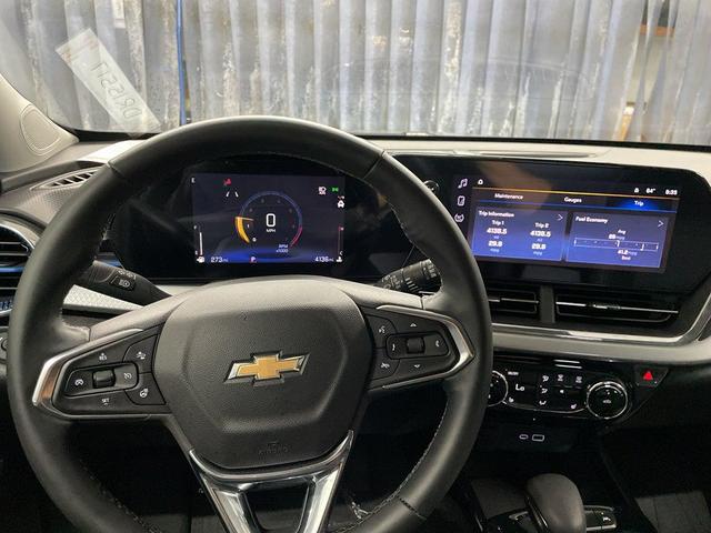 Photo of 2025 Sterling Gray Metallic Chevrolet Trax