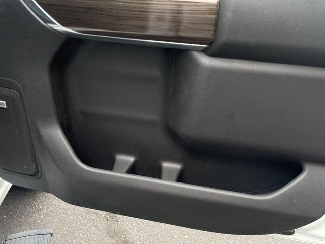 Photo of 2021 Summit White Chevrolet Silverado 1500