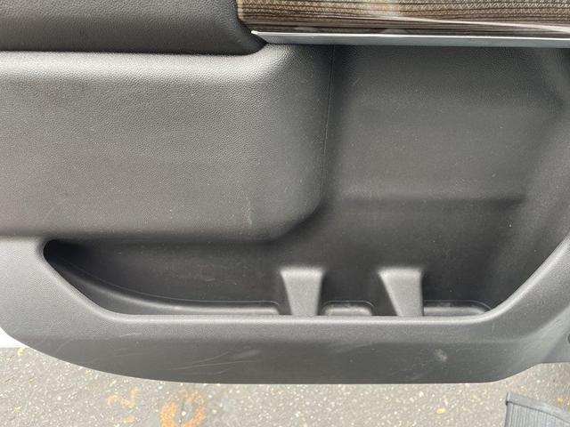 Photo of 2021 Summit White Chevrolet Silverado 1500