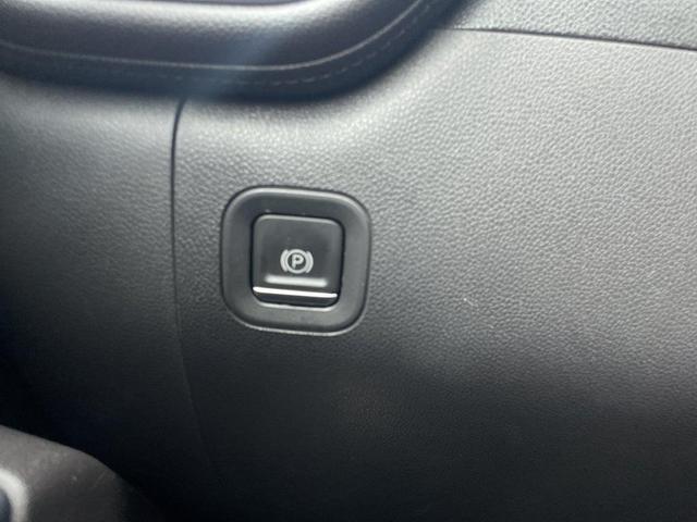 Photo of 2021 Summit White Chevrolet Silverado 1500