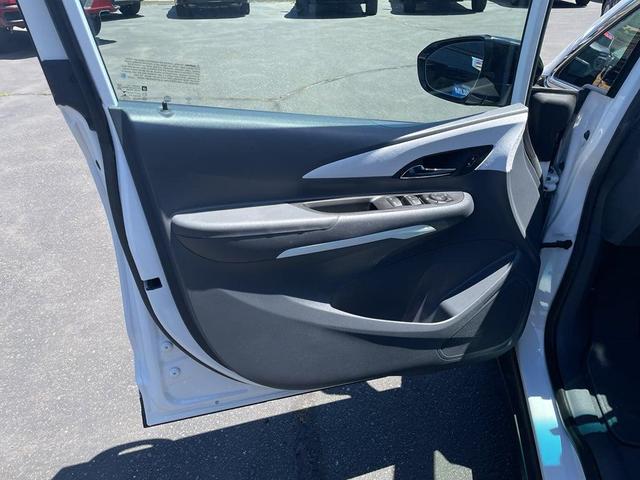 Photo of 2021 Summit White Chevrolet Bolt EV