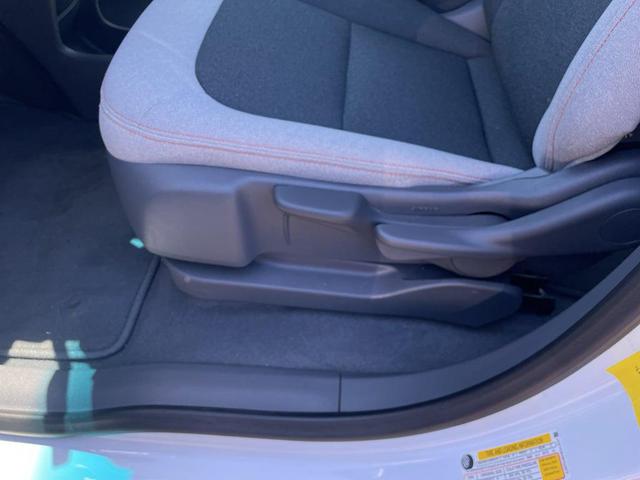 Photo of 2021 Summit White Chevrolet Bolt EV