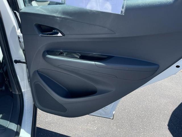 Photo of 2021 Summit White Chevrolet Bolt EV