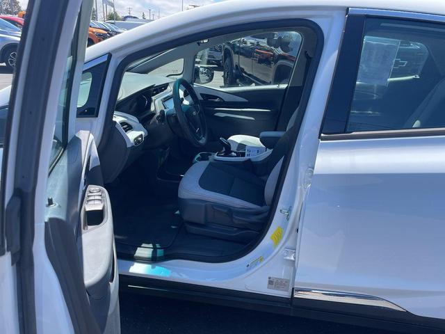 Photo of 2021 Summit White Chevrolet Bolt EV