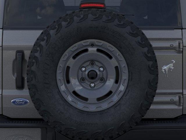 Photo of 2025 Carbonized Gray Metallic Ford Bronco