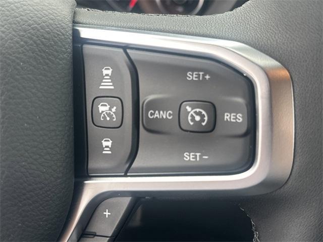Photo of 2025 Bright White Clearcoat RAM 1500