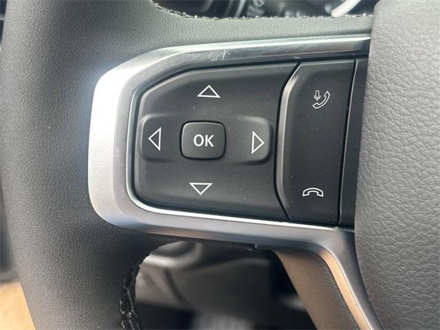 Photo of 2025 Bright White Clearcoat RAM 1500