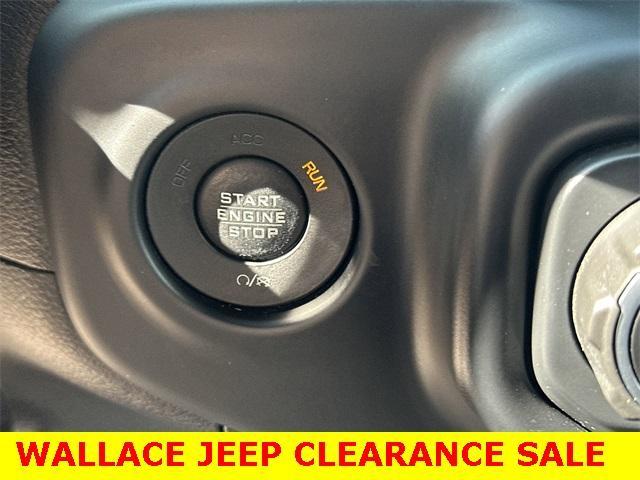 Photo of 2018 Black Clearcoat Jeep Wrangler Unlimited