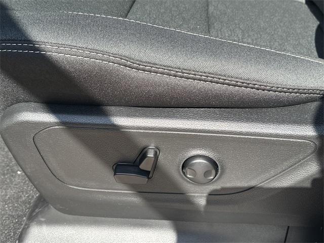 Photo of 2025 Diamond Black RAM 1500