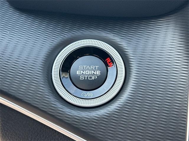 Photo of 2025 Silver Zynith Jeep Grand Cherokee
