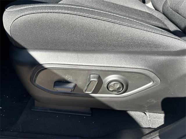 Photo of 2025 Silver Zynith Jeep Grand Cherokee