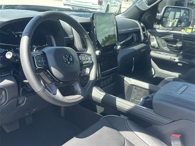 Photo of 2025 Bright White Clearcoat RAM 1500
