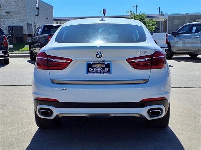 Photo of 2018 Alpine White BMW X6