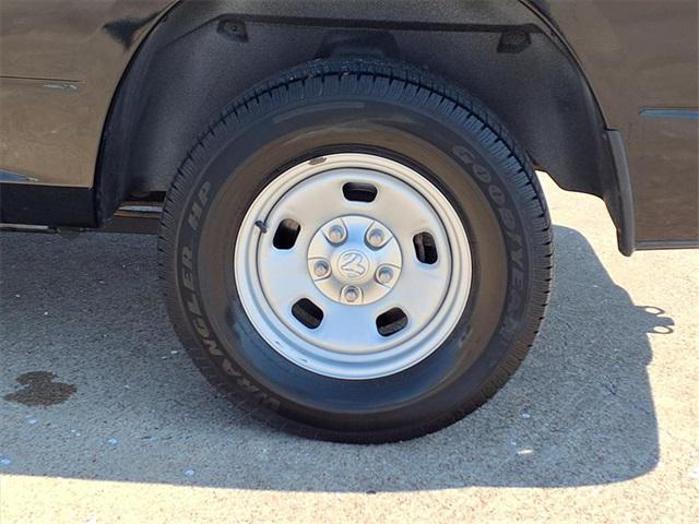 Photo of 2019 Diamond Black Crystal Pearlcoat RAM 1500