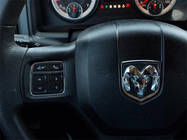 Photo of 2019 Diamond Black Crystal Pearlcoat RAM 1500