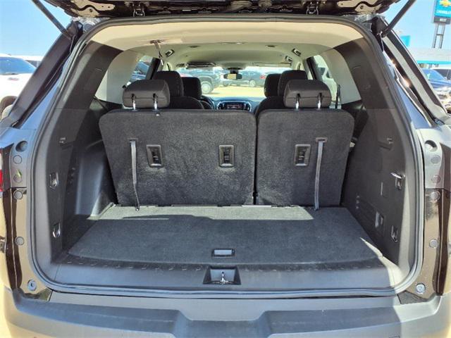 Photo of 2021 Mosaic Black Metallic Chevrolet Traverse
