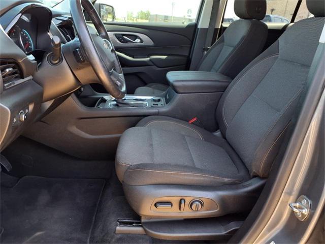 Photo of 2021 Mosaic Black Metallic Chevrolet Traverse