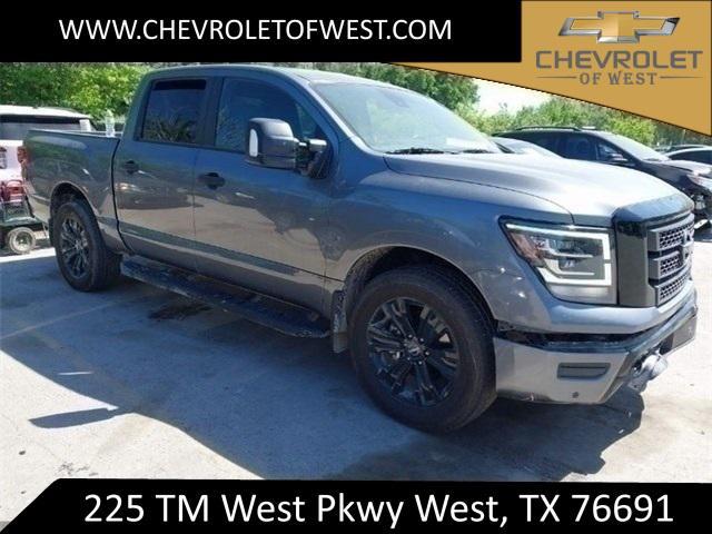 2023 Nissan Titan