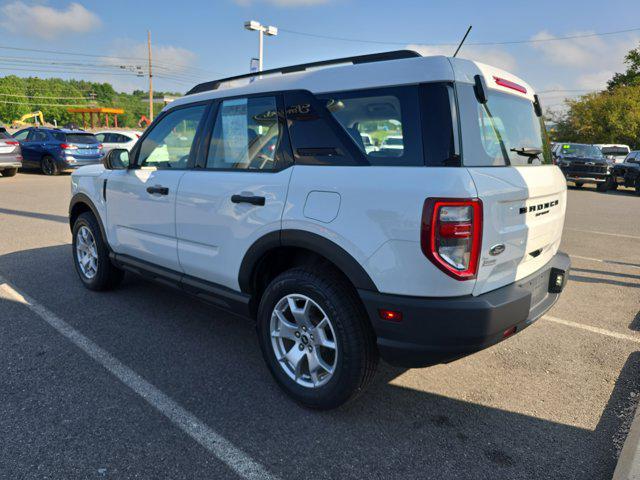 Photo of 2021 Oxford White Ford Bronco Sport