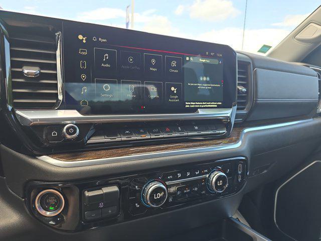 Photo of 2022 Summit White GMC Sierra 1500