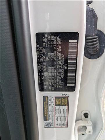 Photo of 2023 Snow White Pearl Kia Sorento Hybrid