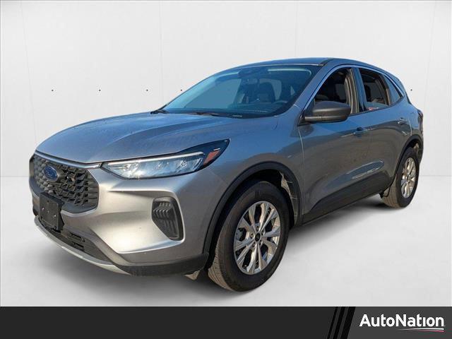 Photo of 2024 Iconic Silver Metallic Ford Escape