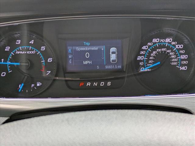 Photo of 2018 Shadow Black Ford Taurus