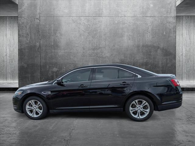 Photo of 2018 Shadow Black Ford Taurus