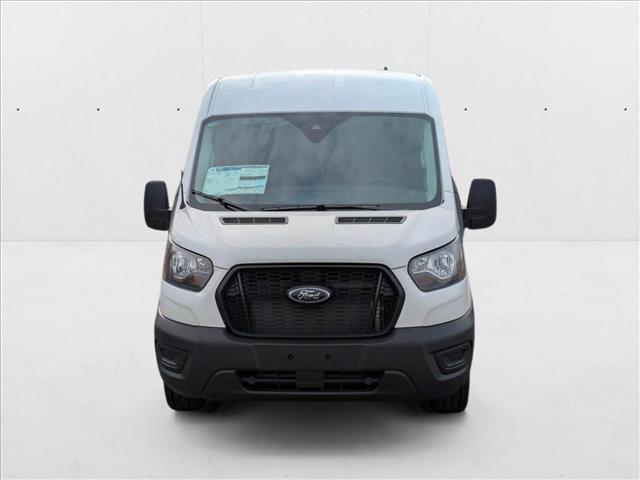 Photo of 2025 Oxford White Ford Transit-250