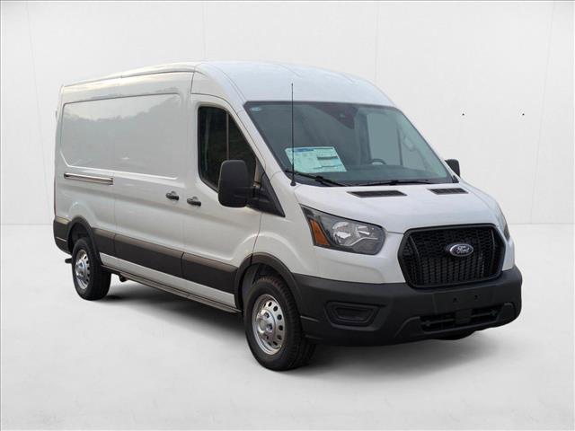 Photo of 2025 Oxford White Ford Transit-250