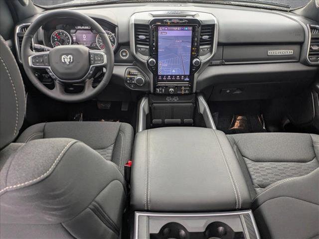 Photo of 2025 Diamond Black Crystal Pearlcoat RAM 1500