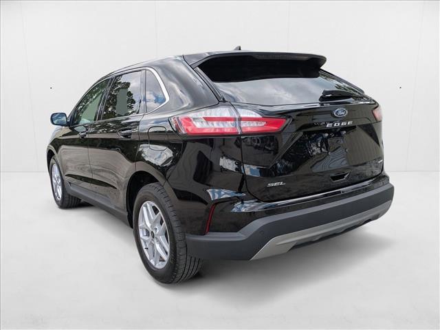 Photo of 2024 Agate Black Metallic Ford Edge