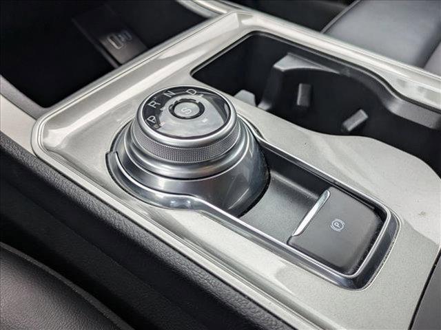 Photo of 2024 Agate Black Metallic Ford Edge