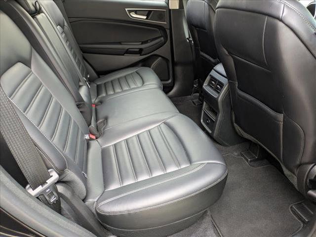 Photo of 2024 Agate Black Metallic Ford Edge