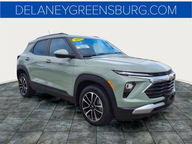 Photo of 2025 Cacti Green Chevrolet Trailblazer