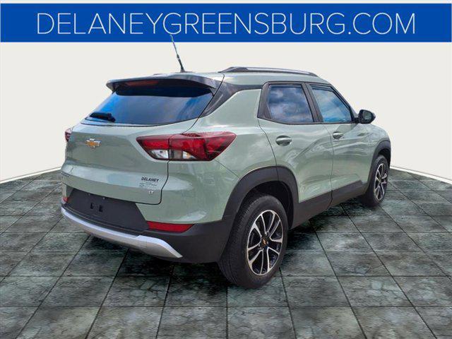 Photo of 2025 Cacti Green Chevrolet Trailblazer