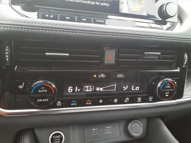 Photo of 2023 Boulder Gray Pearl/Super Black Nissan Rogue