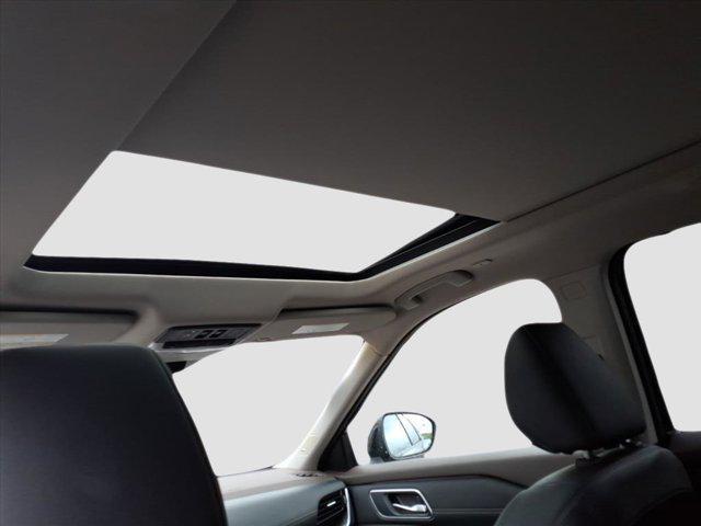 Photo of 2023 Boulder Gray Pearl/Super Black Nissan Rogue