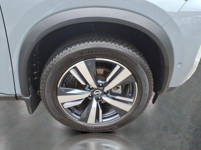 Photo of 2023 Boulder Gray Pearl/Super Black Nissan Rogue