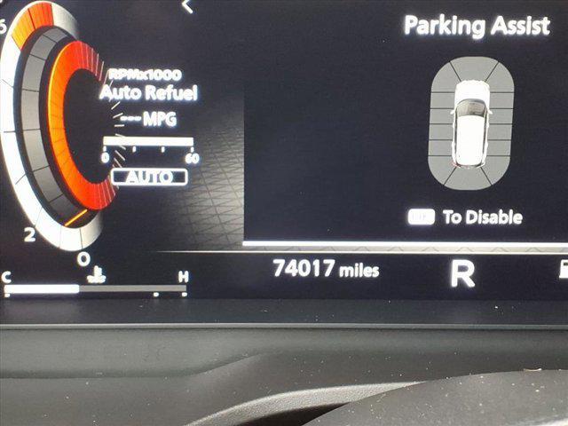 Photo of 2023 Boulder Gray Pearl/Super Black Nissan Rogue