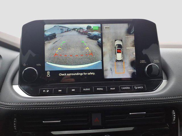 Photo of 2023 Boulder Gray Pearl/Super Black Nissan Rogue