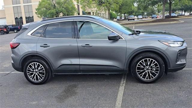 Photo of 2025 Carbonized Gray Metallic Ford Escape PHEV