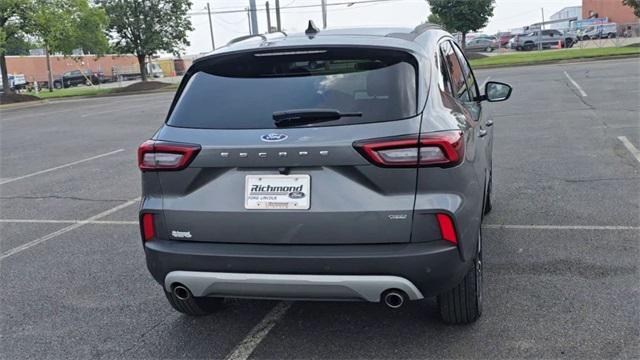 Photo of 2025 Carbonized Gray Metallic Ford Escape PHEV