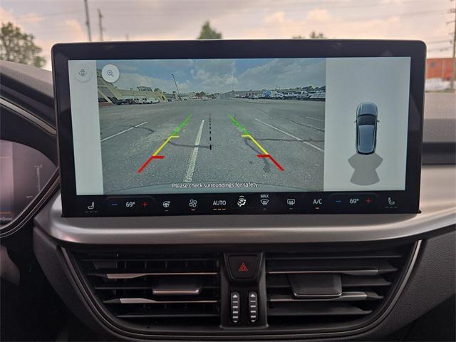 Photo of 2025 Carbonized Gray Metallic Ford Escape PHEV
