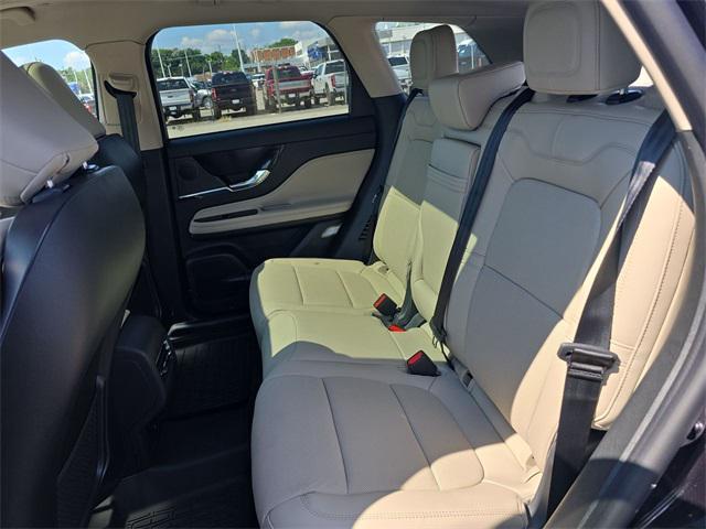 Photo of 2025 Infinite Black Metallic Clearcoat Lincoln Corsair