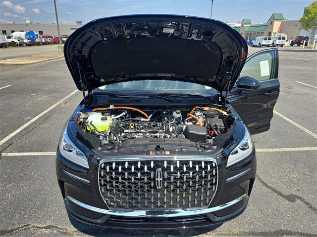 Photo of 2025 Infinite Black Metallic Clearcoat Lincoln Corsair