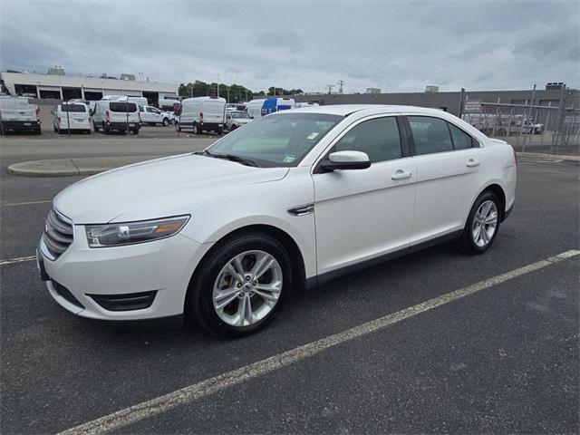 2016 Ford Taurus
