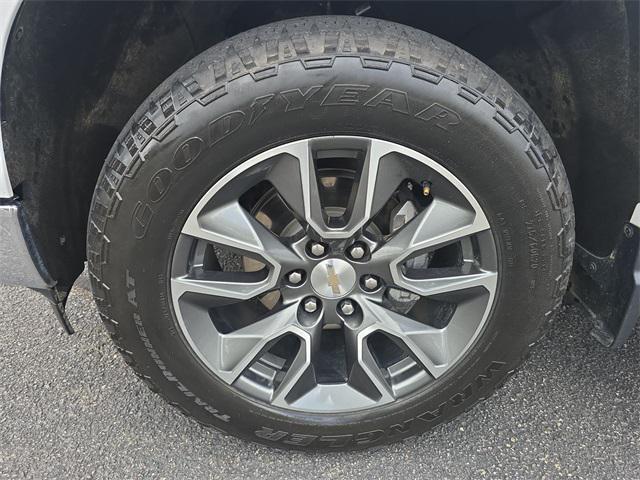 Photo of 2023 Summit White Chevrolet Silverado 1500