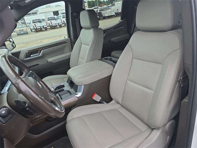 Photo of 2023 Summit White Chevrolet Silverado 1500